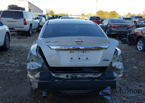 2013 Nissan Altima 2.5 S z USA, uszkodzony, nr VIN 1N4AL3AP1DC212294